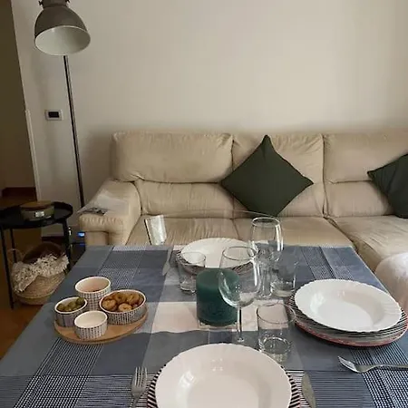 Cozy Flat Piazza Vescovio Apartmán *
