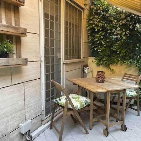 Cozy Flat Piazza Vescovio Apartamento *